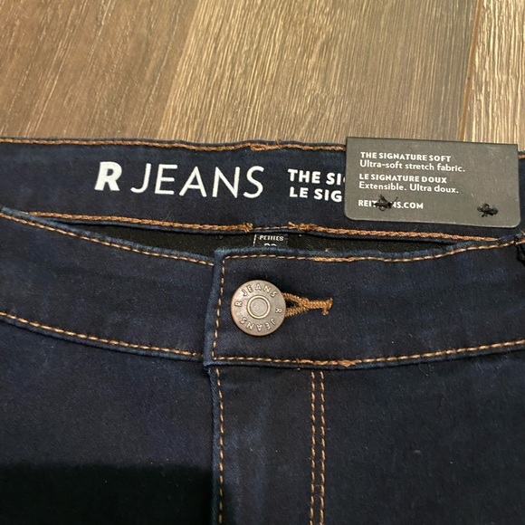 dark blue reitmans jeans! - Picture 4 of 5